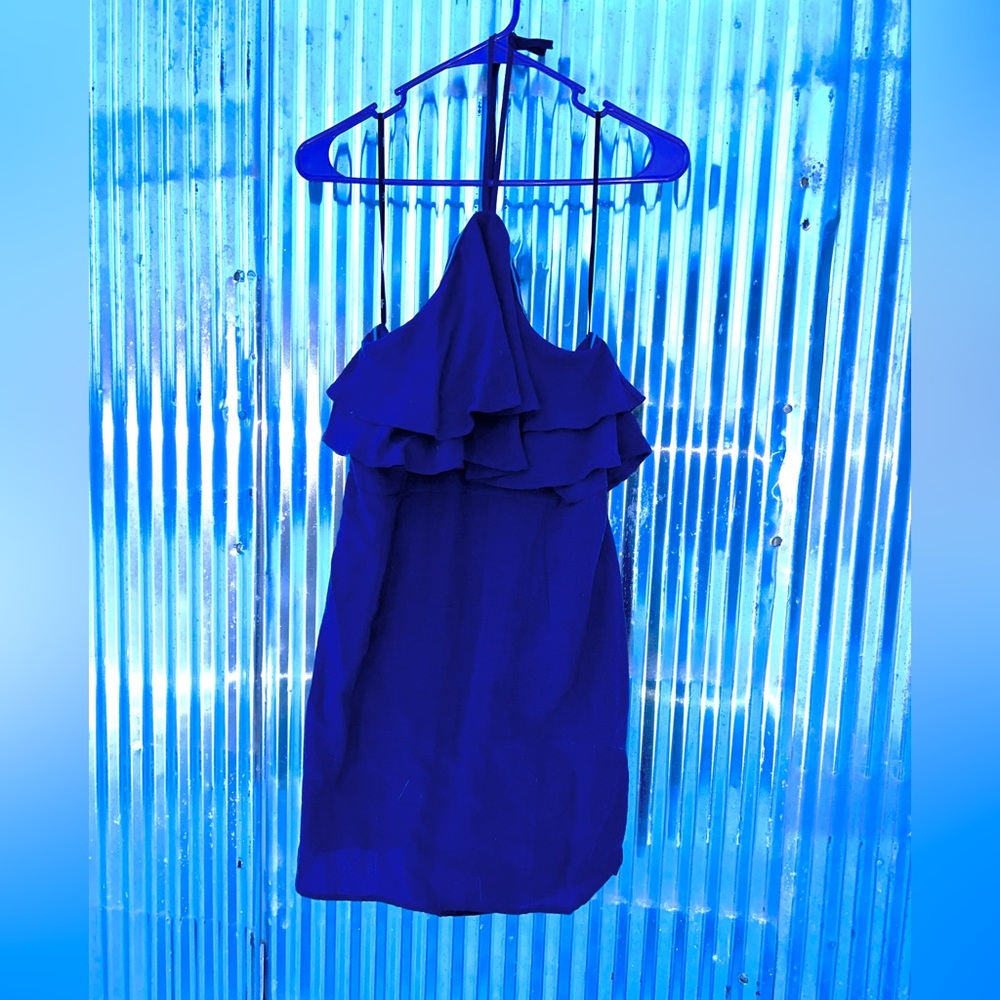 Lulu’s halter dress